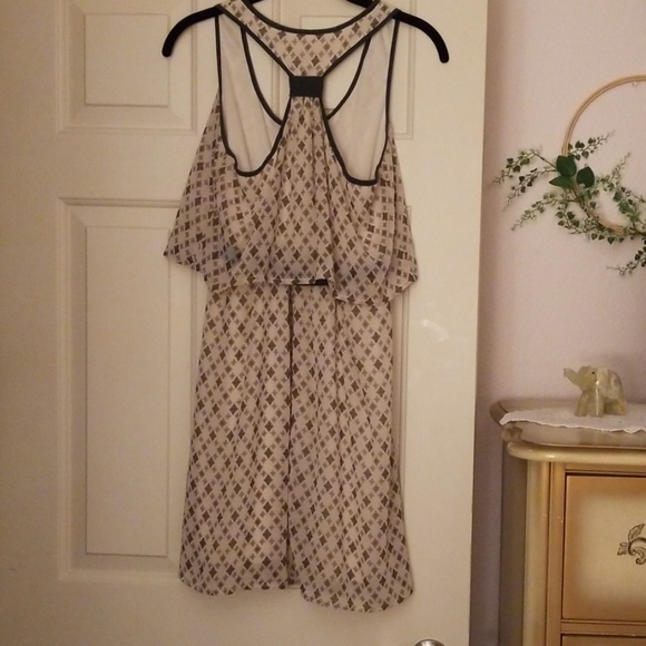 Green Diamond Dress - Picture 8 of 8